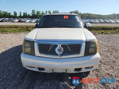 Piąte zdjęcie samochodu w środku: 2005 CADILLAC ESCALADE LUXURY VIN:1GYEK63N35R111309 - miniatura