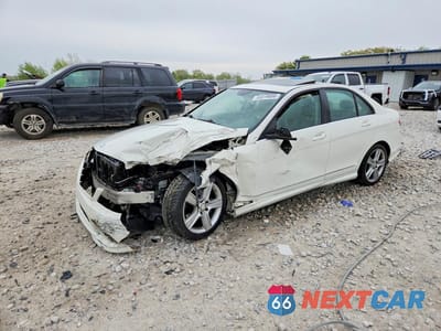 2011 MERCEDES-BENZ C 300 4MATIC WDDGF8BBXBA512409 - główne zdjęcie licytacji z USA - miniatura