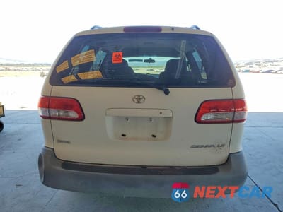 Zdjęcie 6 z 13 samochodu: 2003 TOYOTA SIENNA LE VIN:4T3ZF13C93U514902 - miniatura
