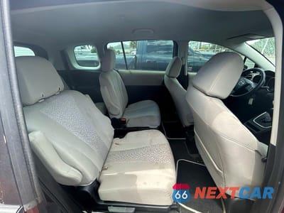 Zdjęcie 6 z 14 samochodu: 2012 MAZDA 5 VIN:JM1CW2BL2C0108056 - miniatura
