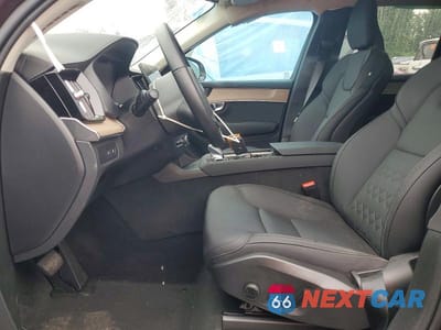 Zdjęcie 7 z 13 samochodu: 2025 VOLVO XC90 PLUS VIN:YV4H60PB8S1381051 - miniatura