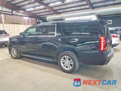 Drugie zdjęcie samochodu z przodu: 2019 CHEVROLET SUBURBAN K1500 LT VIN:1GNSKHKC1KR345696 - miniatura