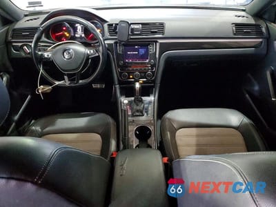 Zdjęcie 8 z 12 samochodu: 2018 VOLKSWAGEN PASSAT GT VIN:1VWJM7A33JC038619 - miniatura