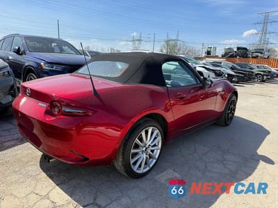 Czwarte zdjęcie samochodu z boku: 2024 MAZDA MX-5 MIATA CLUB VIN:JM1NDAC79R0607083 - miniatura