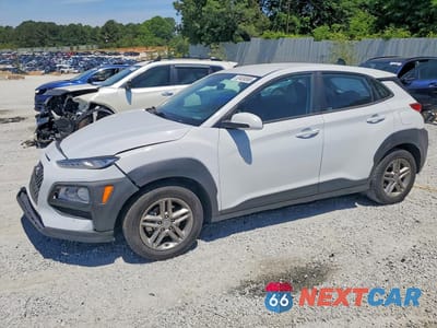 2021 HYUNDAI KONA SE KM8K12AA2MU663623 - główne zdjęcie licytacji z USA - miniatura