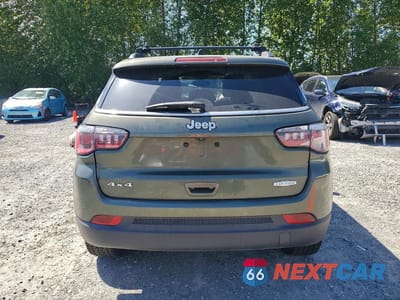 Zdjęcie 6 z 13 samochodu: 2017 JEEP COMPASS LATITUDE VIN:3C4NJDBB5HT647422 - miniatura