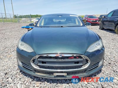 Piąte zdjęcie samochodu w środku: 2014 TESLA MODEL S VIN:5YJSA1H17EFP39268 - miniatura