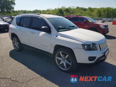 Czwarte zdjęcie samochodu z boku: 2012 JEEP COMPASS SPORT VIN:1C4NJDBB7CD559826 - miniatura