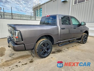 Trzecie zdjęcie samochodu z tyłu: 2019 RAM 1500 CLASSIC TRADESMAN VIN:3C6RR7KT2KG731502 - miniatura