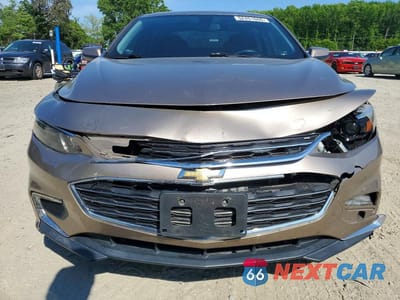 Piąte zdjęcie samochodu w środku: 2018 CHEVROLET MALIBU LT VIN:1G1ZD5ST5JF126006 - miniatura