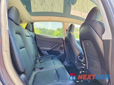 Zdjęcie 10 z 12 samochodu: 2023 TESLA MODEL Y VIN:7SAYGDEE2PF760102 - miniatura