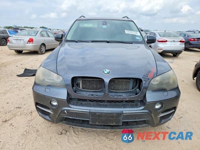 Piąte zdjęcie samochodu w środku: 2011 BMW X5 XDRIVE50I VIN:5UXZV8C59BL420872 - miniatura