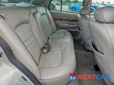 Zdjęcie 10 z 12 samochodu: 2002 MERCURY GRAND MARQUIS LS VIN:2MEFM75W82X615337 - miniatura