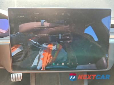 Zdjęcie 9 z 12 samochodu: 2021 TESLA MODEL S VIN:5YJSA1E55MF442103 - miniatura