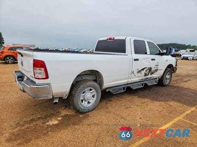 Trzecie zdjęcie samochodu z tyłu: 2022 RAM 2500 TRADESMAN VIN:3C6UR5HJ0NG339790 - miniatura