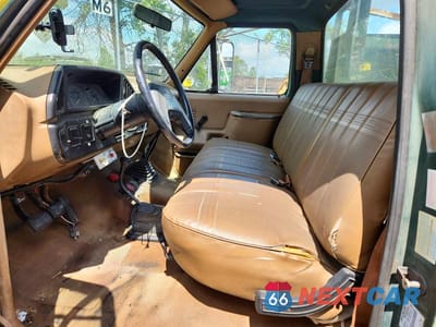 Zdjęcie 7 z 12 samochodu: 1990 FORD F350 VIN:1FDKF38G8LNA64882 - miniatura