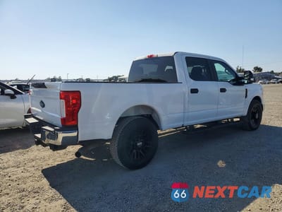 Trzecie zdjęcie samochodu z tyłu: 2018 FORD F250 SUPER DUTY VIN:1FT7W2A68JEB04185 - miniatura