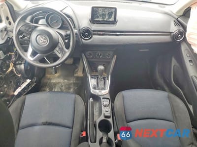 Zdjęcie 8 z 12 samochodu: 2017 TOYOTA YARIS IA BASE VIN:3MYDLBYV8HY180772 - miniatura