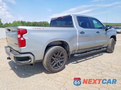 Trzecie zdjęcie samochodu z tyłu: 2024 CHEVROLET SILVERADO K1500 CUSTOM VIN:1GCPDBEK9RZ388606 - miniatura