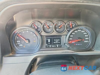 Zdjęcie 9 z 12 samochodu: 2021 CHEVROLET SILVERADO K1500 CUSTOM VIN:1GCPYBEKXMZ256869 - miniatura