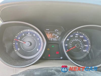Zdjęcie 9 z 12 samochodu: 2015 HYUNDAI ELANTRA SE VIN:5NPDH4AE7FH600750 - miniatura