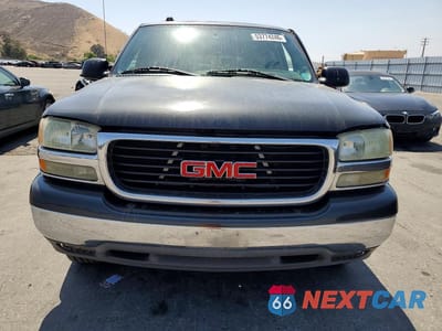 Piąte zdjęcie samochodu w środku: 2004 GMC YUKON VIN:1GKEC13V44R310507 - miniatura