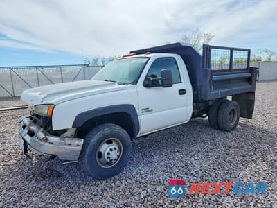 2006 CHEVROLET SILVERADO DUMP TRUCK 1GBJC34DX6E241218 - główne zdjęcie licytacji z USA - miniatura
