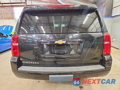 Zdjęcie 6 z 13 samochodu: 2019 CHEVROLET SUBURBAN K1500 LS VIN:1GNSKGKC7KR312602 - miniatura