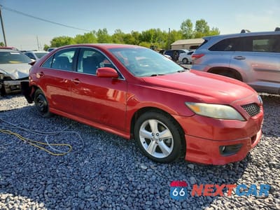 Czwarte zdjęcie samochodu z boku: 2010 TOYOTA CAMRY SE VIN:4T1BF3EK1AU514836 - miniatura