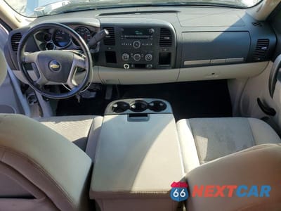 Zdjęcie 8 z 12 samochodu: 2011 CHEVROLET SILVERADO C1500 LT VIN:1GCRCSEA0BZ178064 - miniatura