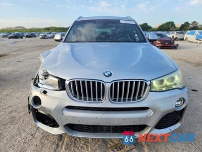 Piąte zdjęcie samochodu w środku: 2017 BMW X3 SDRIVE28I VIN:5UXWZ7C30H0X40592 - miniatura