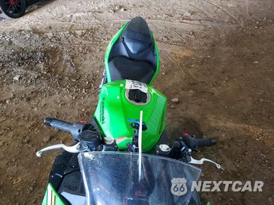 Piąte zdjęcie samochodu w środku: 2025 KAWASAKI EX500 H VIN:ML5EXGH10SDA43575 - miniatura
