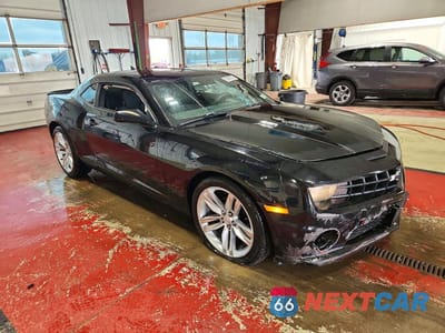 Czwarte zdjęcie samochodu z boku: 2010 CHEVROLET CAMARO LS VIN:2G1FA1EV6A9168923 - miniatura