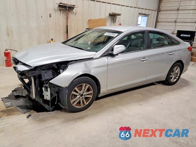2015 HYUNDAI SONATA SE 5NPE24AF2FH063266 - główne zdjęcie licytacji z USA - miniatura