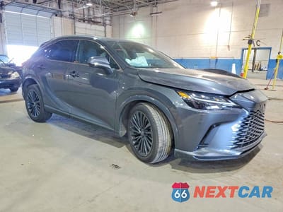 Czwarte zdjęcie samochodu z boku: 2025 LEXUS RX 350 PREMIUM VIN:2T2BAMCA8SC121980 - miniatura