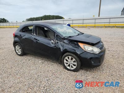 Czwarte zdjęcie samochodu z boku: 2012 KIA RIO 5-DOOR EX VIN:KNADN5A32C6095345 - miniatura
