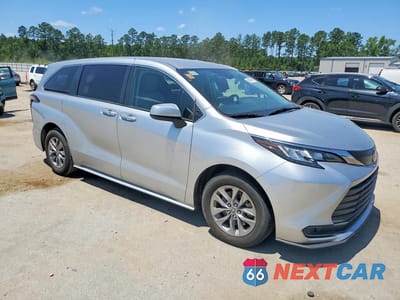 Czwarte zdjęcie samochodu z boku: 2022 TOYOTA SIENNA LE VIN:5TDKRKEC3NS115998 - miniatura