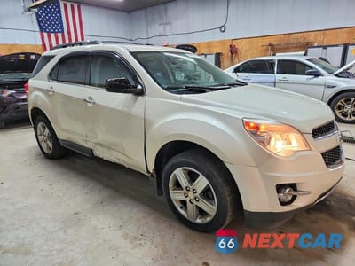 Czwarte zdjęcie samochodu z boku: 2014 CHEVROLET EQUINOX LTZ VIN:1GNFLHEK0EZ107814 - miniatura