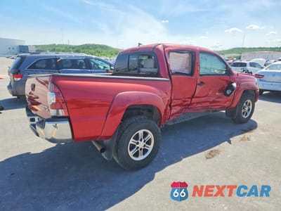 Trzecie zdjęcie samochodu z tyłu: 2010 TOYOTA TACOMA DOUBLE CAB PRERUNNER VIN:3TMJU4GN8AM107331 - miniatura