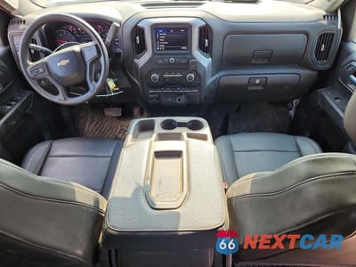 Zdjęcie 8 z 12 samochodu: 2020 CHEVROLET SILVERADO C3500 VIN:1GC4WREY2LF340948 - miniatura