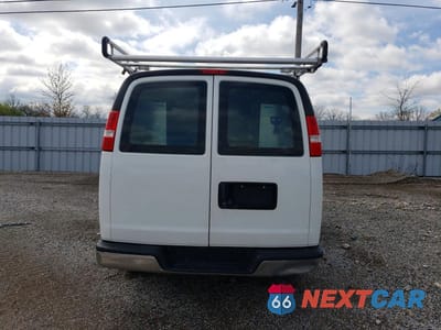 Zdjęcie 6 z 12 samochodu: 2020 GMC SAVANA G2500 VIN:1GTW7AFP3L1216066 - miniatura