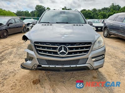 Piąte zdjęcie samochodu w środku: 2015 MERCEDES-BENZ ML 350 VIN:4JGDA5JB0FA579193 - miniatura