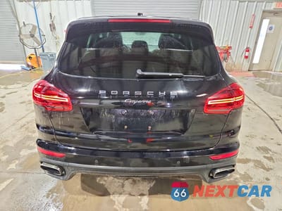Zdjęcie 6 z 12 samochodu: 2017 PORSCHE CAYENNE VIN:WP1AA2A27HKA81638 - miniatura