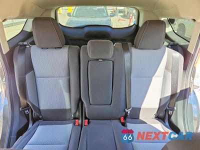 Zdjęcie 10 z 14 samochodu: 2017 FORD ESCAPE SE VIN:1FMCU0GD5HUE04356 - miniatura