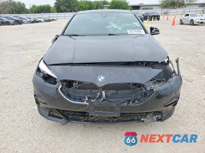 Piąte zdjęcie samochodu w środku: 2021 BMW 228I VIN:WBA53AK06M7H45462 - miniatura