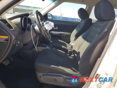 Zdjęcie 7 z 12 samochodu: 2013 KIA SOUL + VIN:KNDJT2A60D7511814 - miniatura