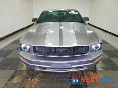 Piąte zdjęcie samochodu w środku: 2007 FORD MUSTANG V6 COUPE VIN:1ZVFT80N675288418 - miniatura