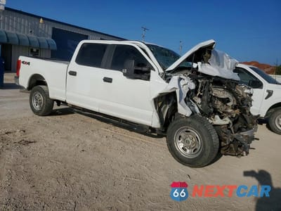 Czwarte zdjęcie samochodu z boku: 2022 FORD F250 SUPER DUTY VIN:1FT7W2B62NEG27609 - miniatura
