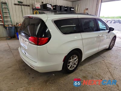 Trzecie zdjęcie samochodu z tyłu: 2021 CHRYSLER VOYAGER LXI VIN:2C4RC1DG2MR541476 - miniatura