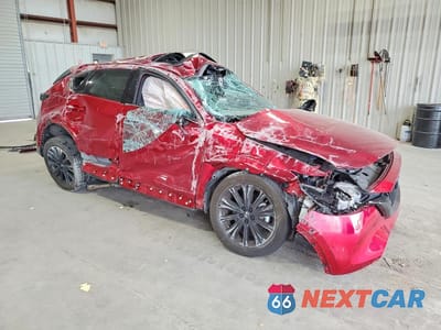 Czwarte zdjęcie samochodu z boku: 2024 MAZDA CX-5 PREMIUM VIN:JM3KFBDY1R0380117 - miniatura